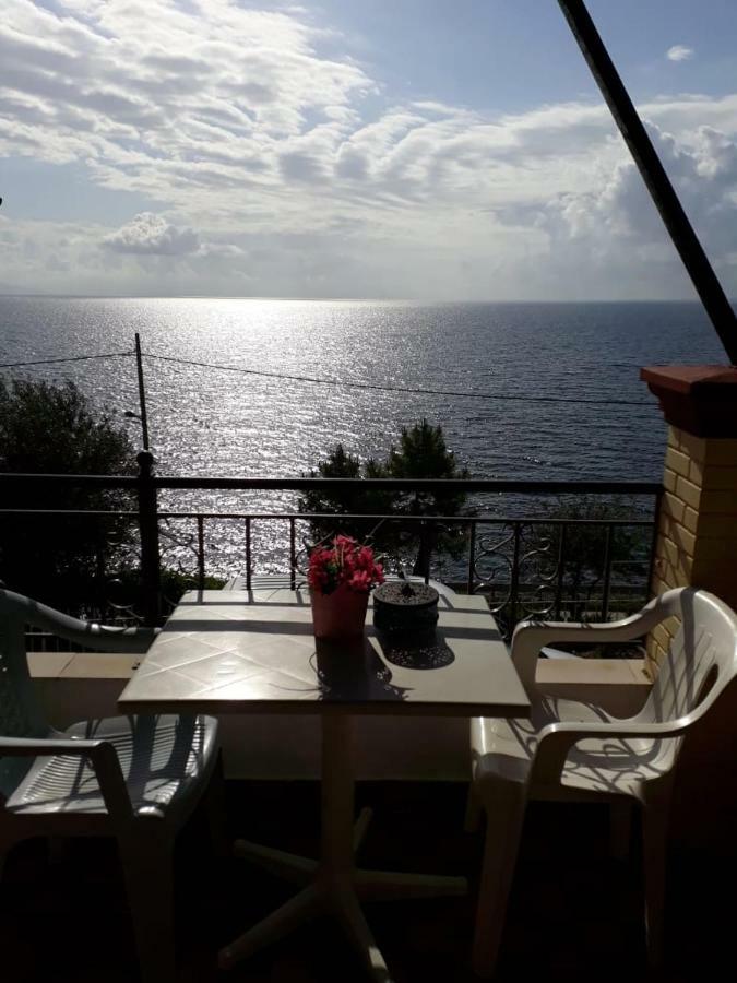 Sol E Mar Sea Side View Guesthouse Perama  Eksteriør bilde